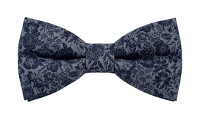 Nœud papillon liberty bleu marine à motif floral.