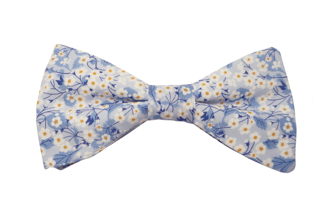 Nœud papillon bleu fleuri style liberty fleurs de cerisier