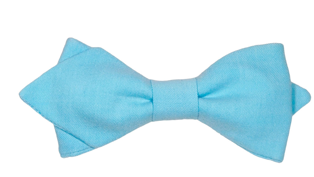 Noeud papillon bleu azur, forme à pointes