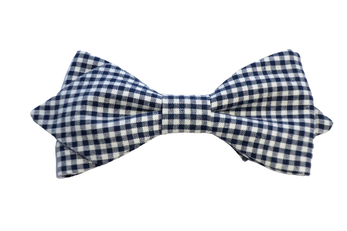 Nœud papillon vichy marine et blanc, un classique intemporel pour un look frais et élégant