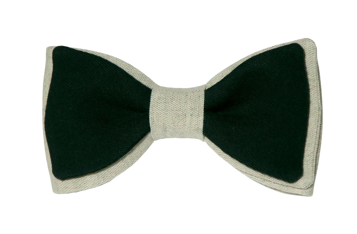 Un nœud papillon double en lin, de couleur vert impérial, alliant élégance et raffinement pour toutes les occasions