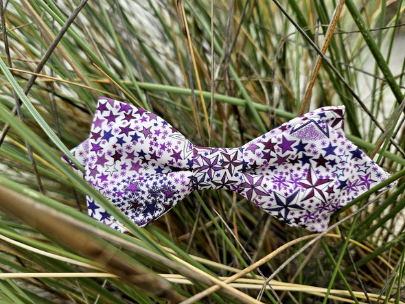 Noeud papillon Liberty violet étoiles