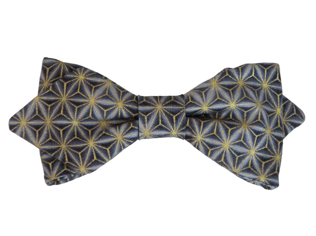Nœud papillon gris étoiles dorées motif japonais