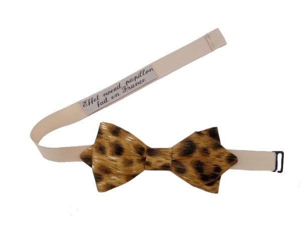 Noeud papillon motifs "léopard" monté sur son tour de cou réglable
