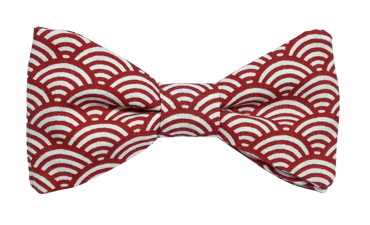 Nœud papillon rouge motifs vagues