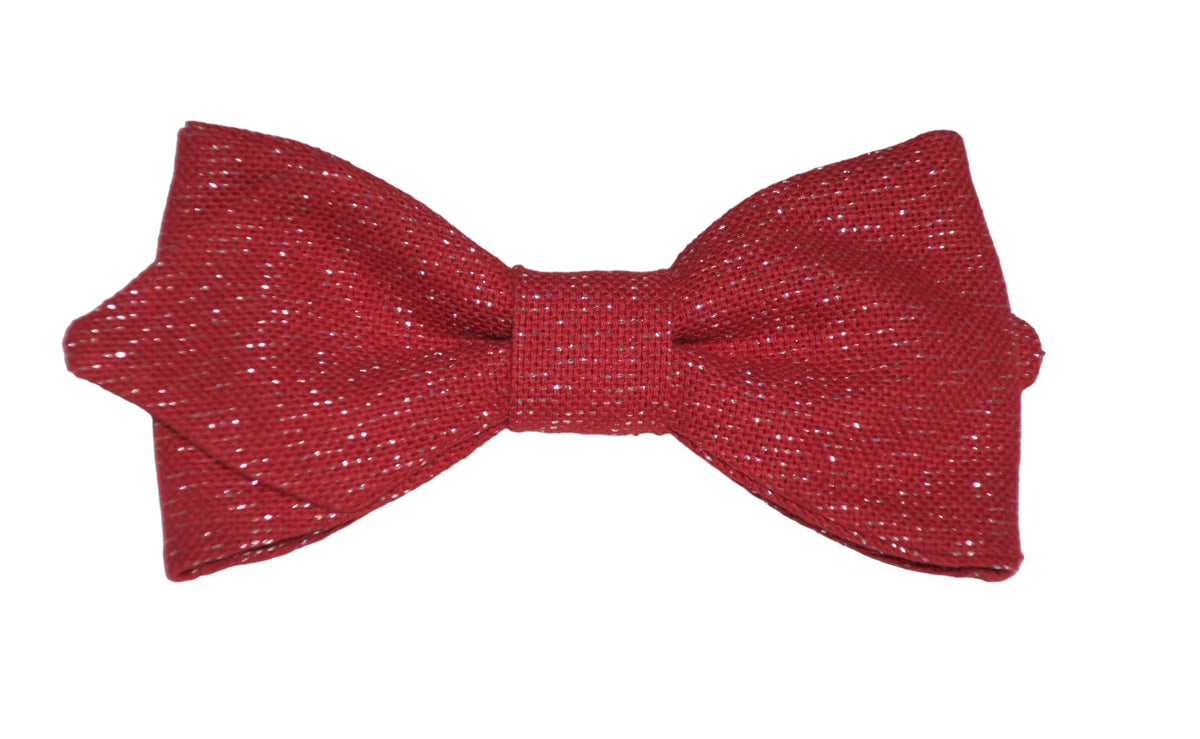 Nœud papillon rouge pailleté, une lueur scintillante pour un style festif et captivant
