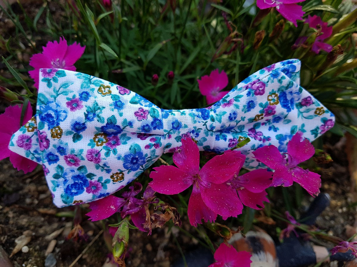 Noeud papillon fleuri bleu outremer et violine - Effet Noeud Pap