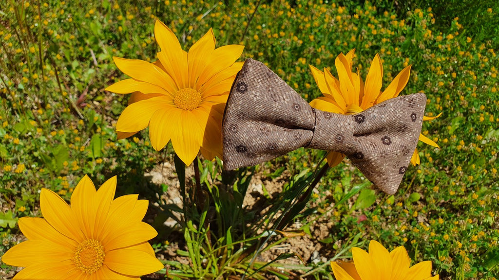 Noeud papillon fleuri marron et beige - Effet Noeud Pap