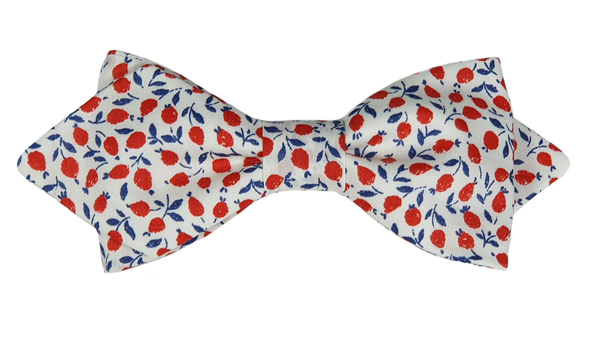 Nœud papillon Liberty blanc fleurs rouges 