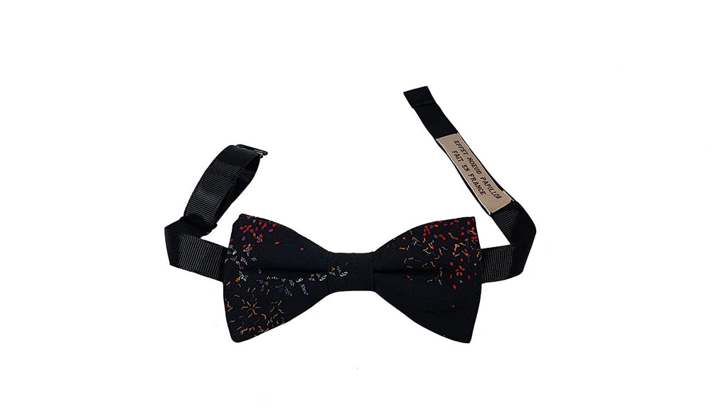 Noeud papillon Liberty Noir monté sur son tour de cou réglable