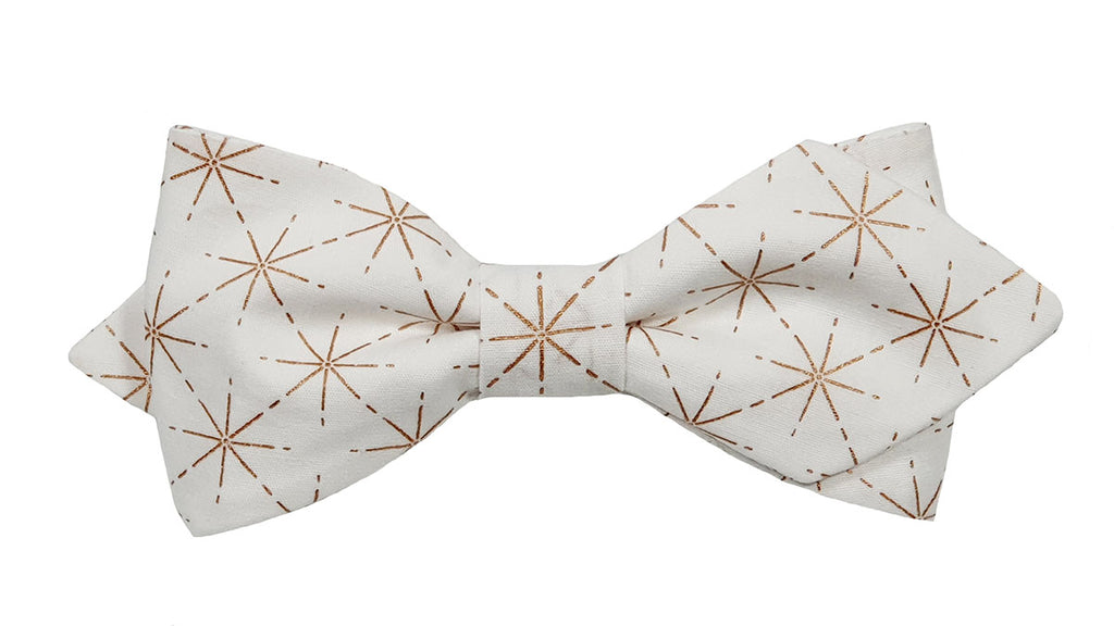 Noeud papillon blanc étoiles dorées, forme à pointes