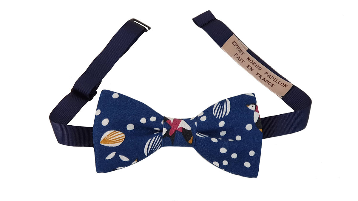 Noeud papillon bleu outremer et blanc motifs oiseaux