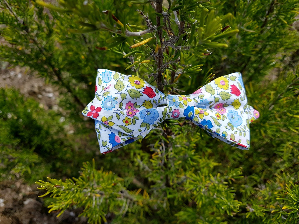 Noeud papillon fleuri multicolore Azur printanier - Effet Noeud Papillon