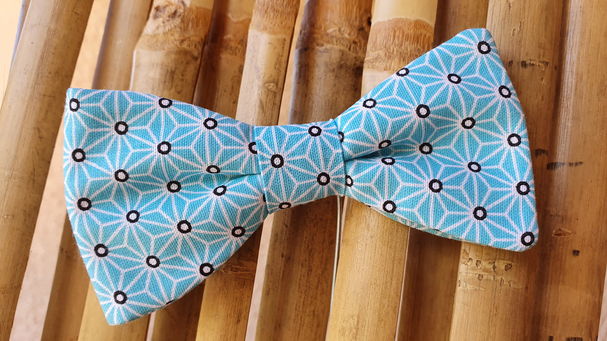 Noeud papillon japonais turquoise étoiles